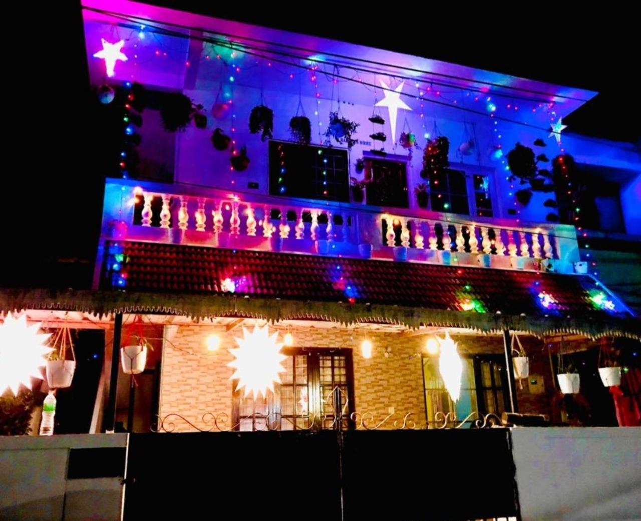 Raelyn'S Homestay Kochi Exterior photo